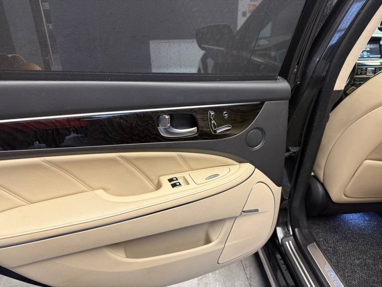 Hyundai Equus 2015 года, 159 000 км - вид 19