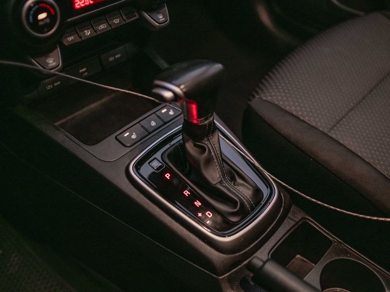 KIA Rio X 2020 года, 154 000 км - вид 8