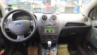 Ford Fiesta 2007 года, 220 295 км - вид 5