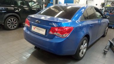 Chevrolet Cruze 2011 года, 220 000 км - вид 4