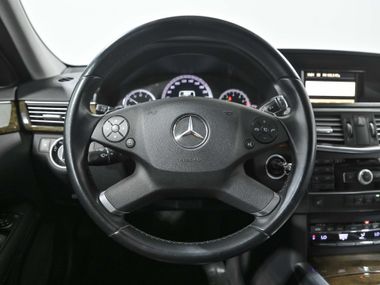 Mercedes-Benz E-класс 2012 года, 173 237 км - вид 9