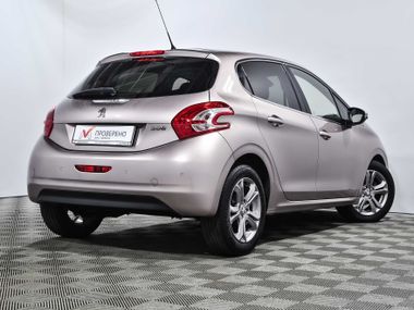 Peugeot 208 2013 года, 80 371 км - вид 5