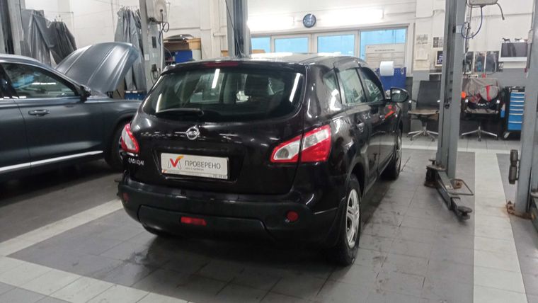 Nissan Qashqai 2011 года, 105 600 км - вид 3