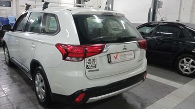 Mitsubishi Outlander 2018 года, 96 685 км - вид 5