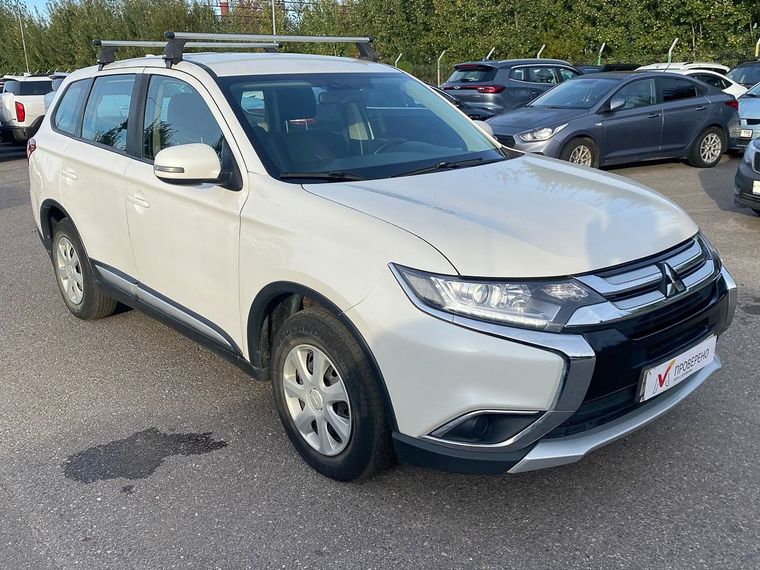 Mitsubishi Outlander 2018 года, 96 685 км - вид 3