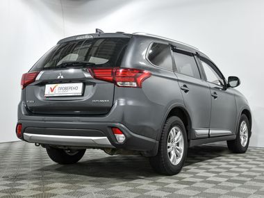 Mitsubishi Outlander 2018 года, 114 000 км - вид 4