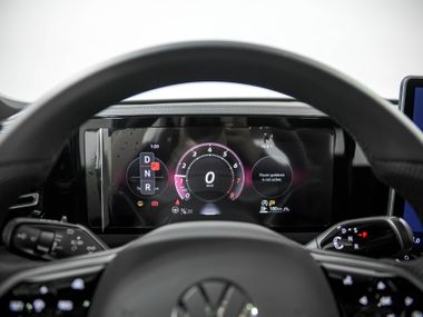 Volkswagen Tiguan L 2024 года, 230 км - вид 8
