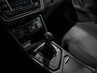 Volkswagen Tiguan 2017 года, 104 942 км - вид 10