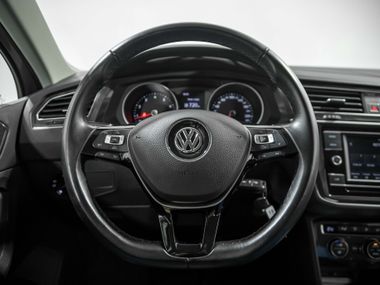 Volkswagen Tiguan 2017 года, 104 942 км - вид 8
