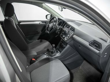 Volkswagen Tiguan 2017 года, 104 942 км - вид 15