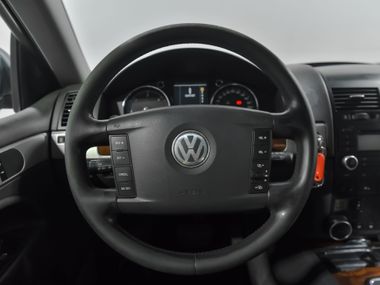 Volkswagen Touareg 2006 года, 295 202 км - вид 9
