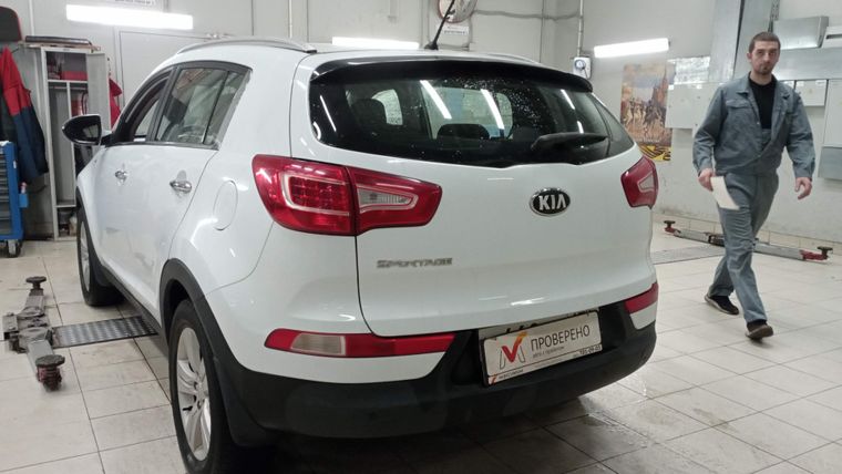KIA Sportage 2013 года, 149 221 км - вид 4