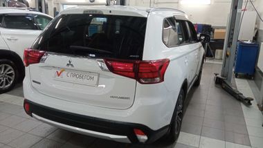 Mitsubishi Outlander 2016 года, 135 963 км - вид 3