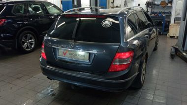 Mercedes-Benz C-класс 2007 года, 294 630 км - вид 3
