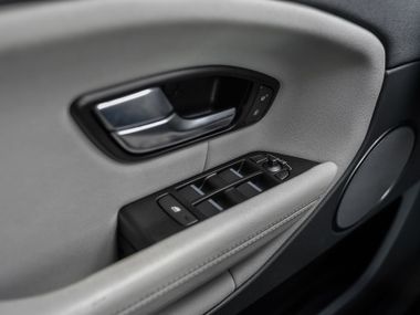 Land Rover Range Rover Evoque 2017 года, 186 000 км - вид 11
