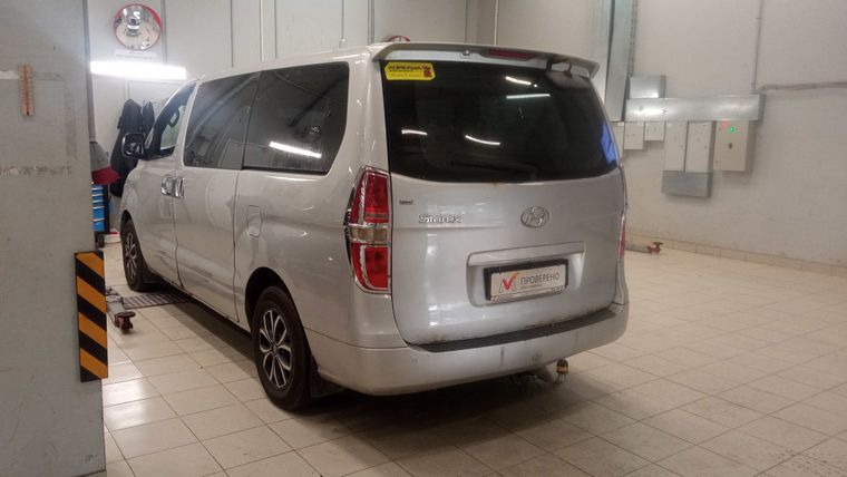 Hyundai Grand Starex 2010 года, 237 715 км - вид 4