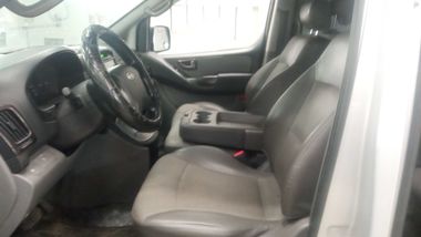 Hyundai Grand Starex 2010 года, 237 715 км - вид 5