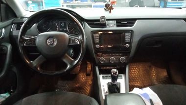 Skoda Octavia 2013 года, 123 613 км - вид 6