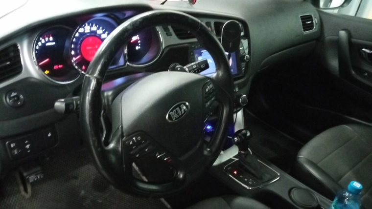KIA Ceed 2015 года, 165 000 км - вид 5