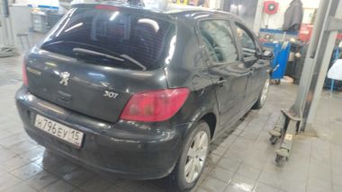 Peugeot 307 2003 года, 293 361 км - вид 3