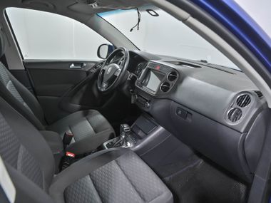 Volkswagen Tiguan 2010 года, 262 199 км - вид 19