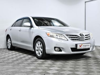 Toyota Camry 2010 года, 281 859 км - вид 3