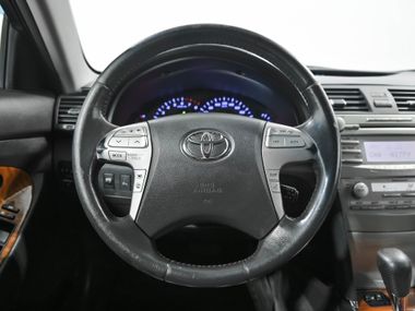 Toyota Camry 2010 года, 281 859 км - вид 8