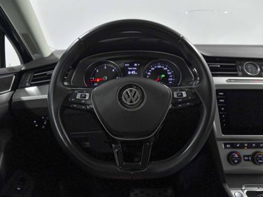 Volkswagen Passat 2019 года, 175 662 км - вид 9