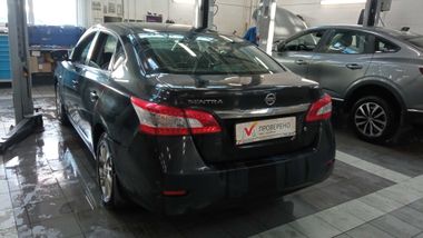Nissan Sentra 2014 года, 224 333 км - вид 4