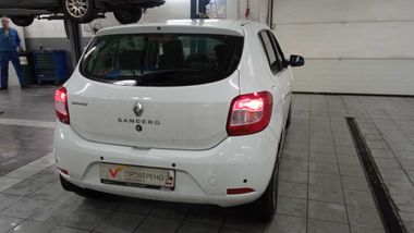 Renault Sandero 2014 года, 105 658 км - вид 3