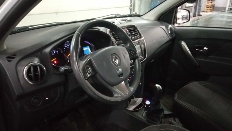 Renault Sandero 2014 года, 105 658 км - вид 5