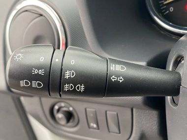 Renault Sandero 2014 года, 105 658 км - вид 8