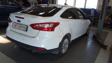 Ford Focus 2013 года, 298 897 км - вид 3