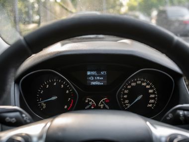 Ford Focus 2013 года, 298 897 км - вид 5