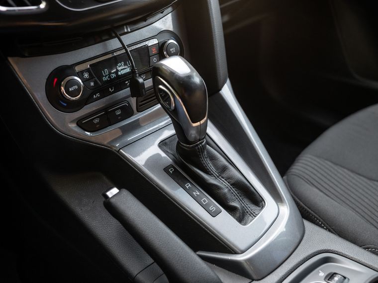 Ford Focus 2013 года, 298 897 км - вид 8