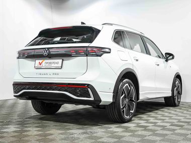 Volkswagen Tiguan L 2024 года, 10 км - вид 6