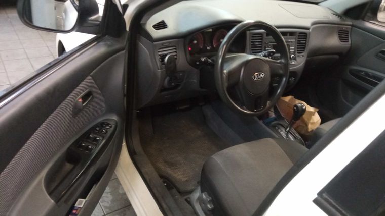 Kia Rio 2011 года, 230 943 км - вид 5