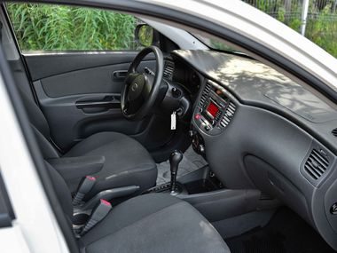 KIA Rio 2011 года, 230 943 км - вид 11