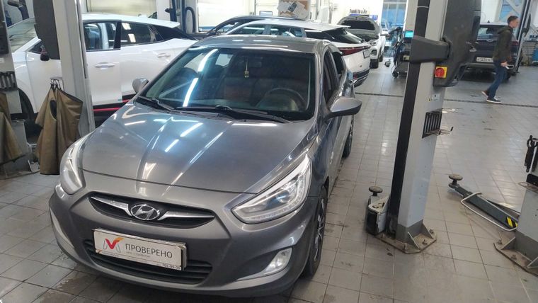 Hyundai Solaris 2013 года, 226 799 км - вид 3