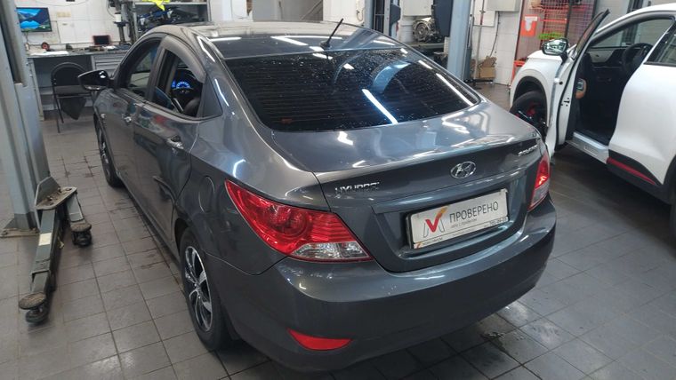 Hyundai Solaris 2013 года, 226 799 км - вид 4