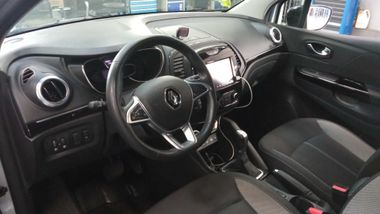 Renault Kaptur 2021 года, 55 684 км - вид 6