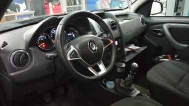 Renault Duster 2019 года, 256 702 км - вид 5