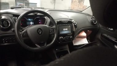 Renault Kaptur 2019 года, 53 925 км - вид 5
