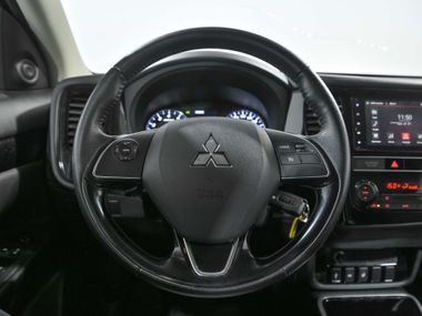 Mitsubishi Outlander 2019 года, 109 964 км - вид 10