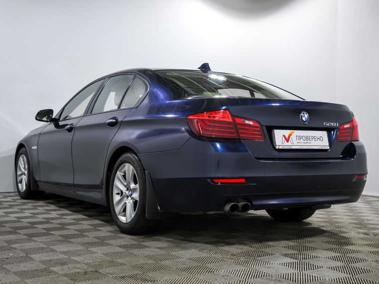 BMW 5 серия 2015 года, 182 008 км - вид 6