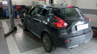 Nissan Juke 2013 года, 140 297 км - вид 4