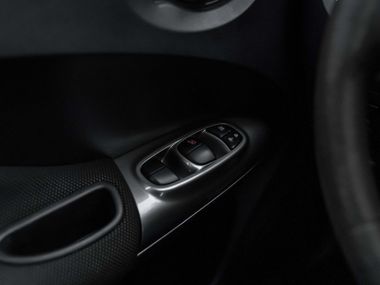 Nissan Juke 2013 года, 140 297 км - вид 9