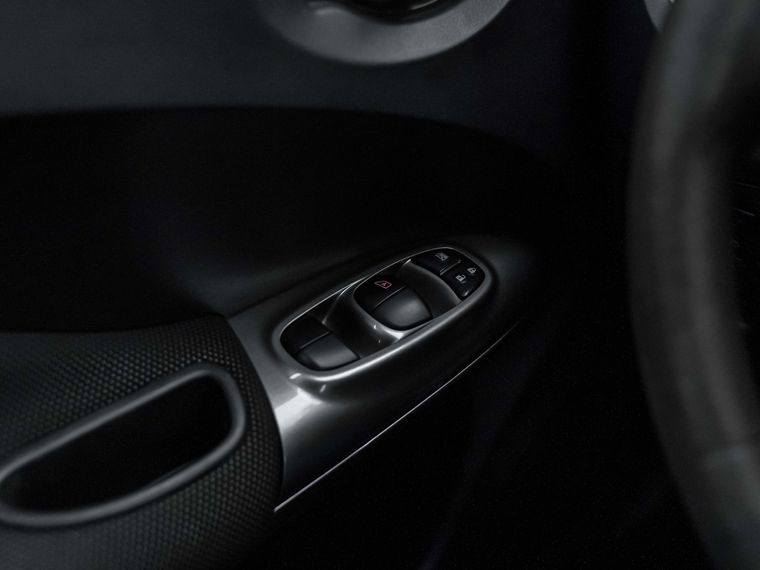 Nissan Juke 2013 года, 140 297 км - вид 9