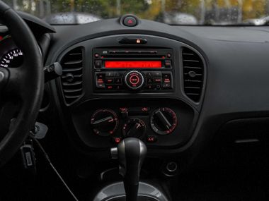 Nissan Juke 2013 года, 140 297 км - вид 7