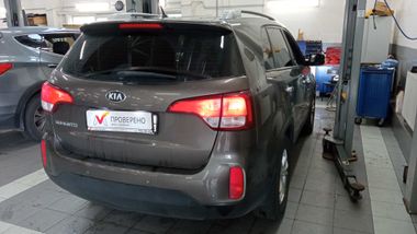 KIA Sorento 2014 года, 147 924 км - вид 3